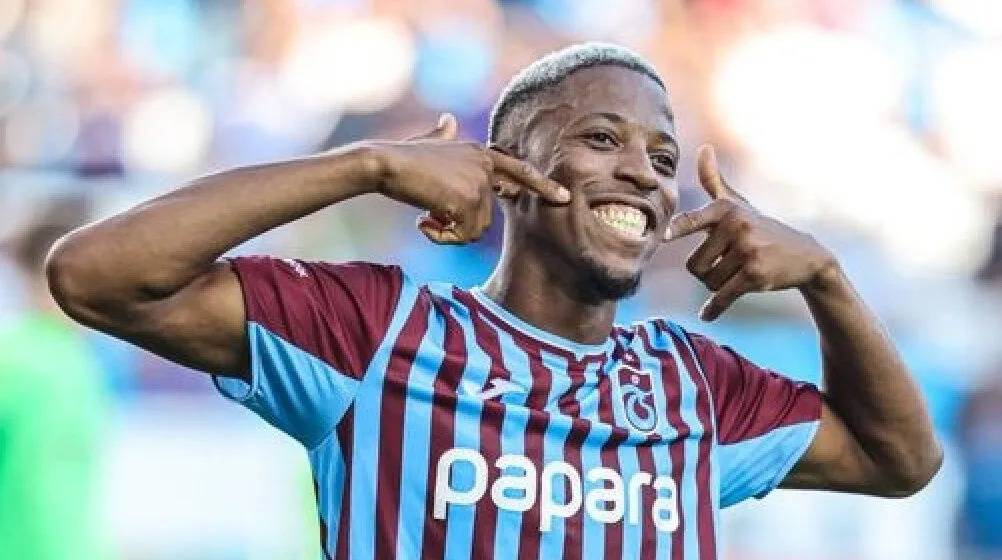 Nefesi Osimhen'in ensesinde 6